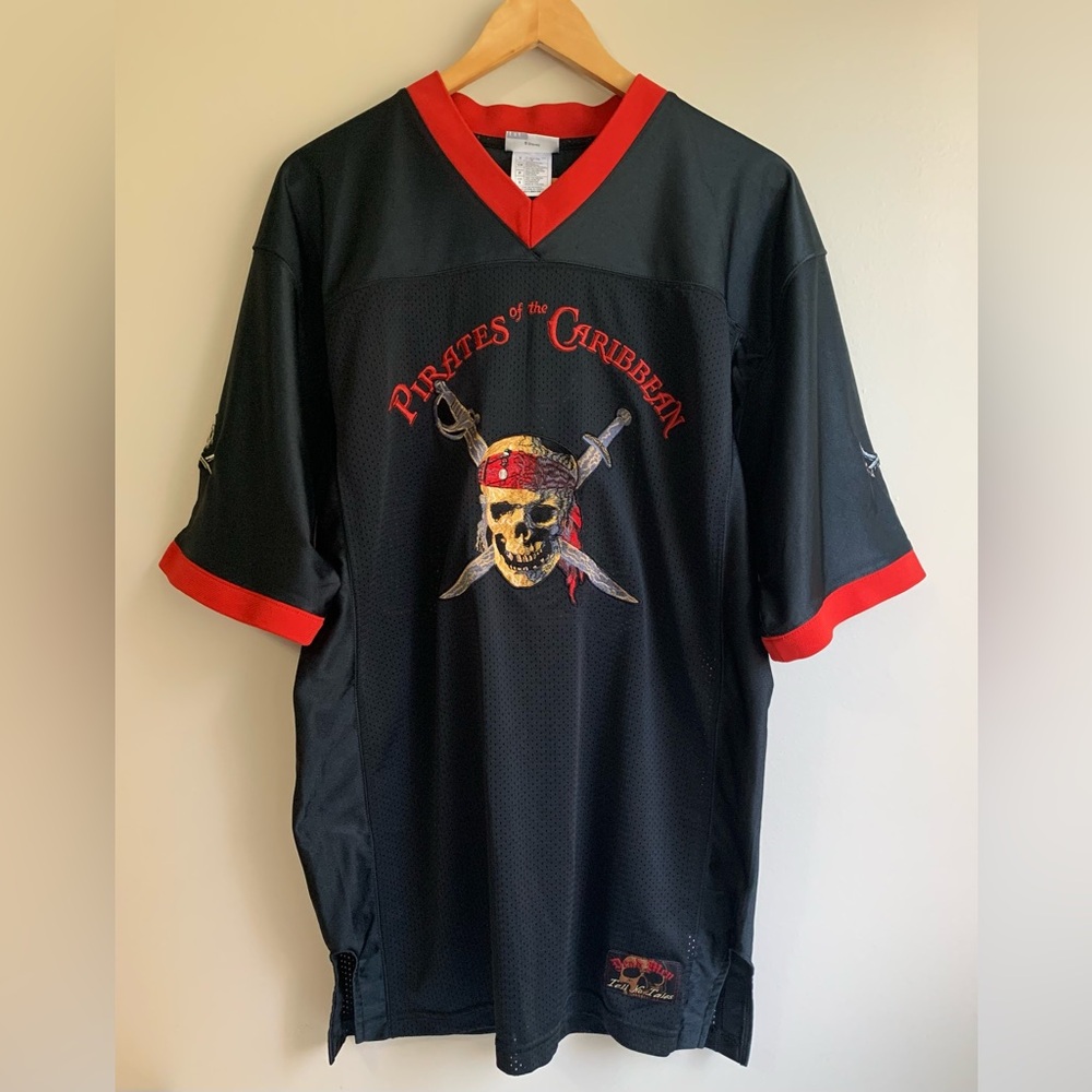 Walt Disney World Pirates of the Caribbean Captain Jack Jersey Size Small